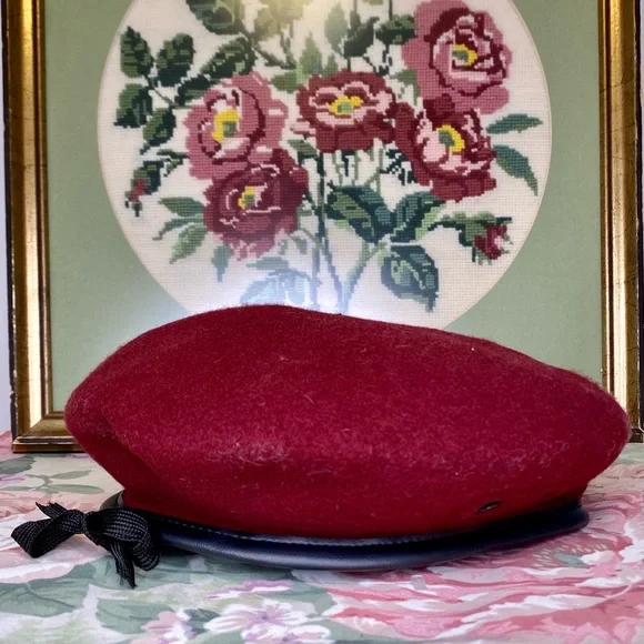 Raspberry Beret - Picture 2 of 10